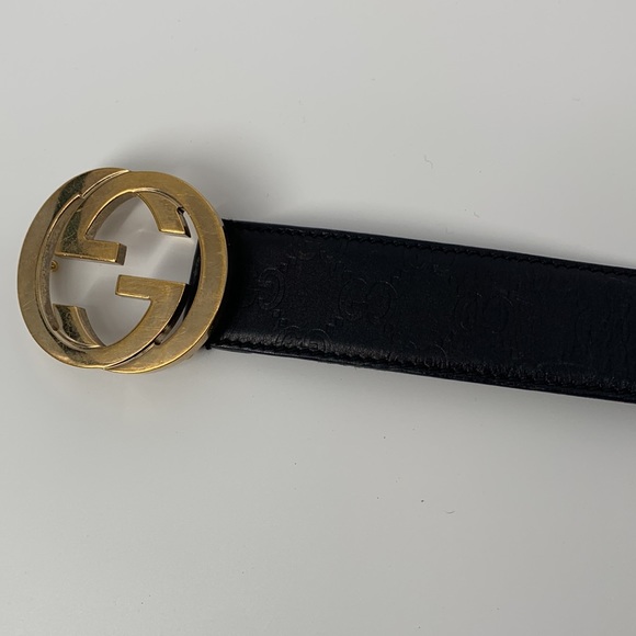 Gucci Authentic Black and Gold belt 💯 Authentic - Picture 2 of 12